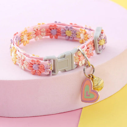 Collier de chat à fleurs arc-en-ciel, avec cloche, chaton, chiot, boucle réglable, dentelle colorée, accessoires pour chiens MyPetOnlyPlus